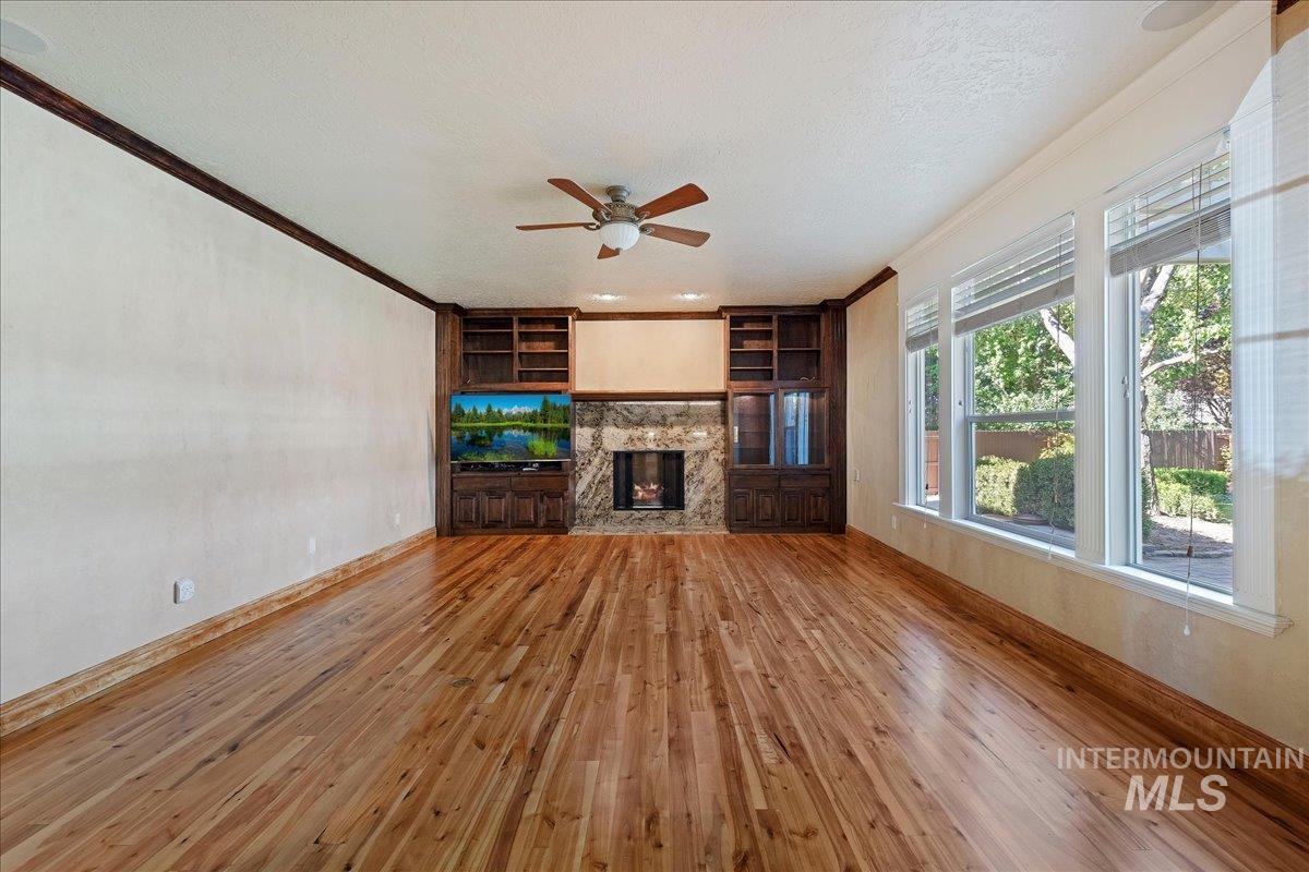 2328 E Faunhill Dr., Eagle, Idaho 83616, 4 Bedrooms, 3 Bathrooms, Residential For Sale, Price $819,000,MLS 99003944