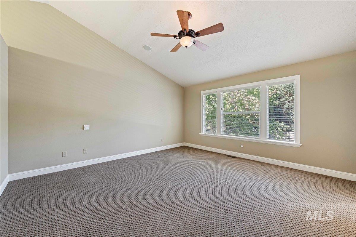 2328 E Faunhill Dr., Eagle, Idaho 83616, 4 Bedrooms, 3 Bathrooms, Residential For Sale, Price $819,000,MLS 99003944