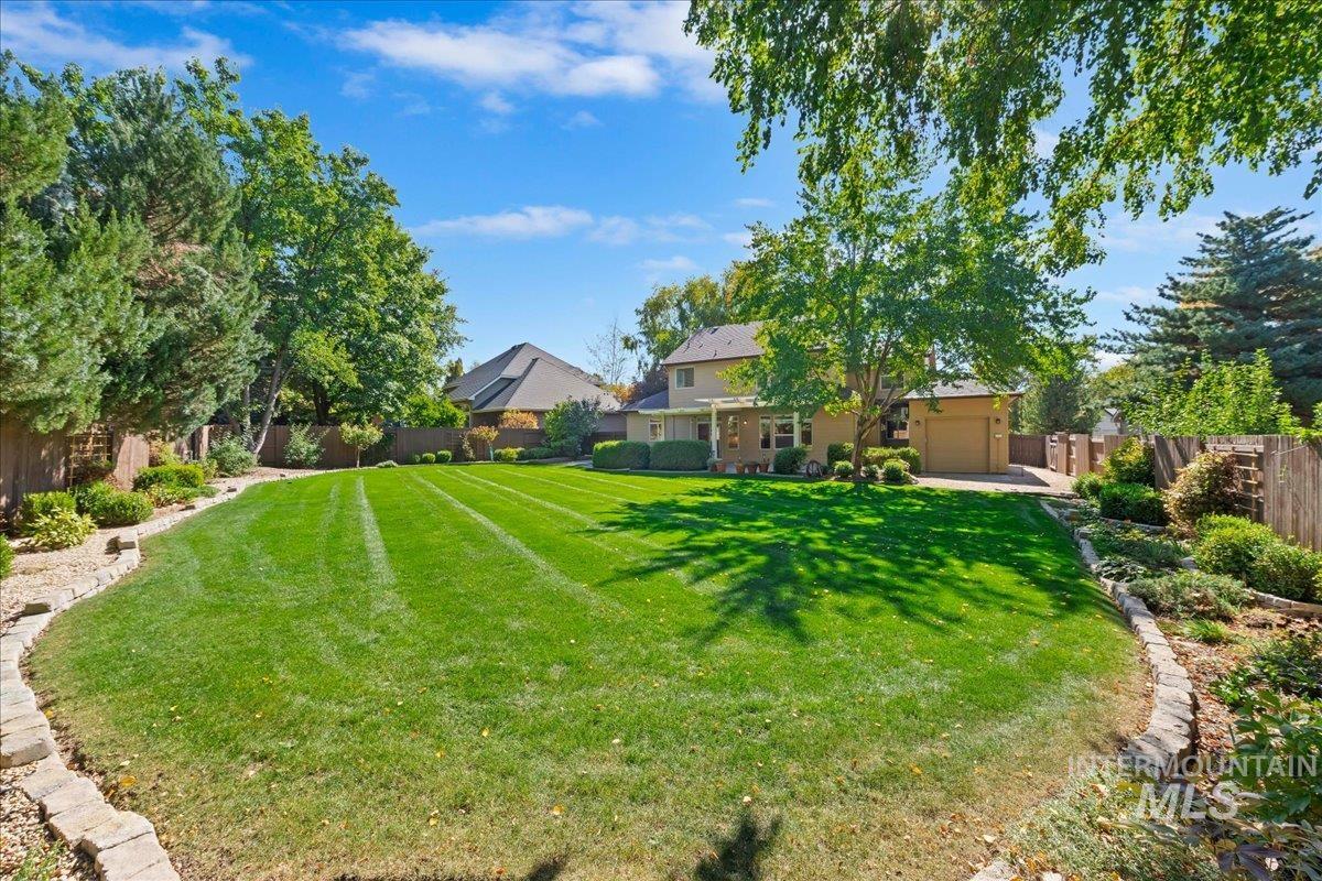 2328 E Faunhill Dr., Eagle, Idaho 83616, 4 Bedrooms, 3 Bathrooms, Residential For Sale, Price $819,000,MLS 99003944