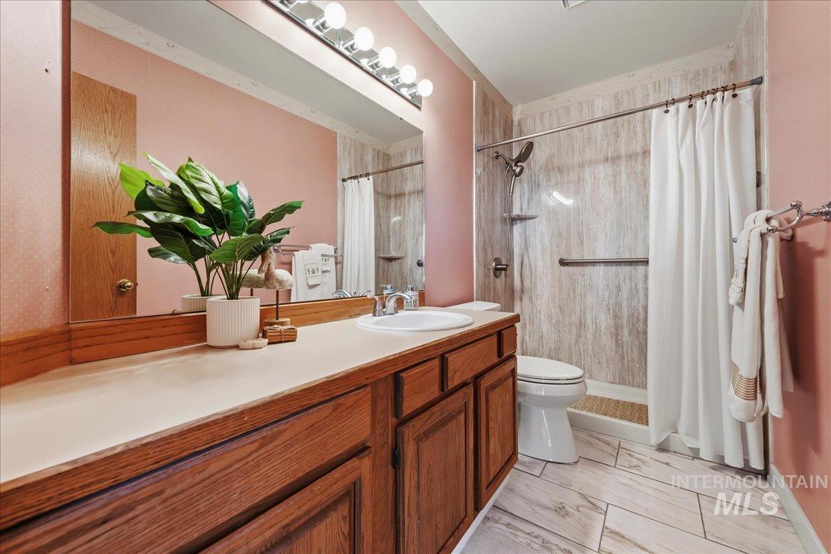 8780 W Clovis Dr, Boise, Idaho 83709, 4 Bedrooms, 3.5 Bathrooms, Residential For Sale, Price $839,900,MLS 99003945