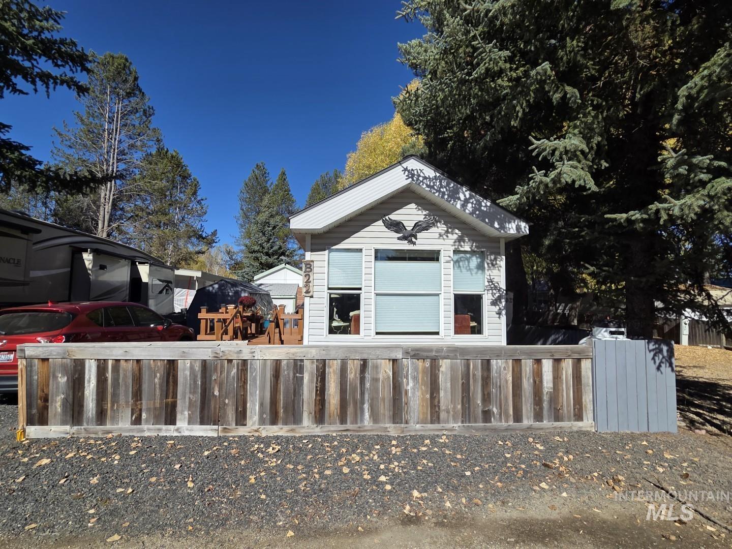 22 B Street, Cascade, Idaho 83611, 1 Bedroom, 1 Bathroom, Residential For Sale, Price $179,900, 99003946