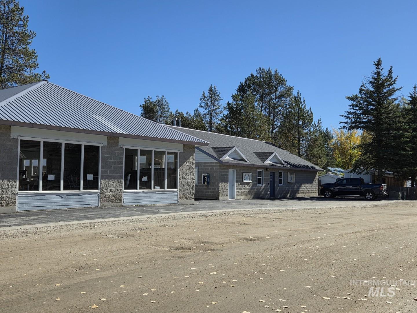 22 B Street, Cascade, Idaho 83611, 1 Bedroom, 1 Bathroom, Residential For Sale, Price $179,900, 99003946