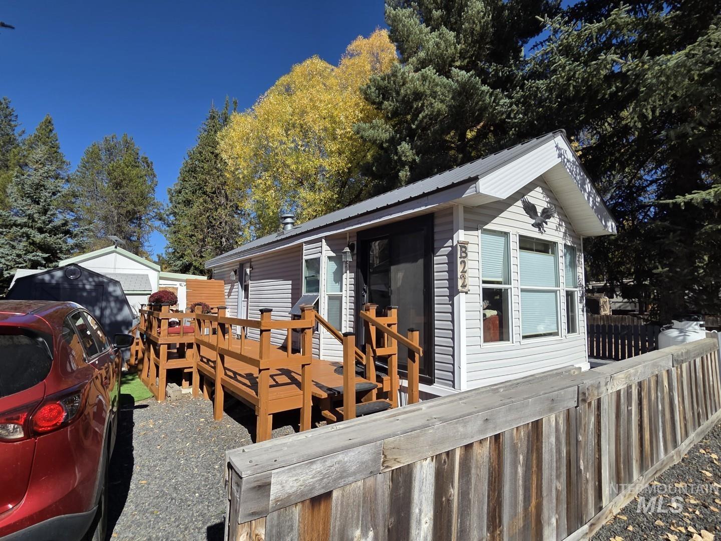 22 B Street, Cascade, Idaho 83611, 1 Bedroom, 1 Bathroom, Residential For Sale, Price $179,900, 99003946