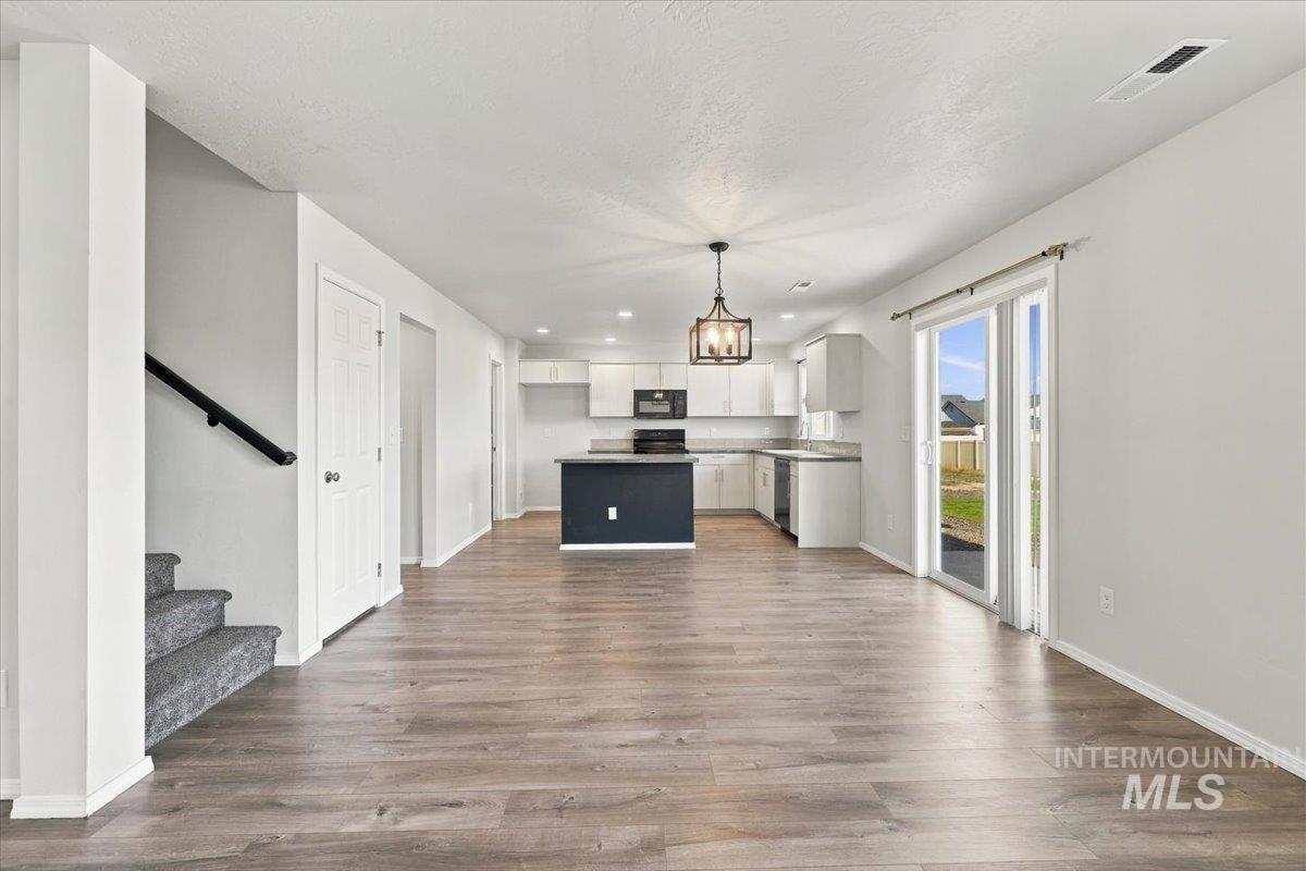 7404 E Marble Springs Dr, Nampa, Idaho 83687, 4 Bedrooms, 2.5 Bathrooms, Residential For Sale, Price $469,900, 99003947