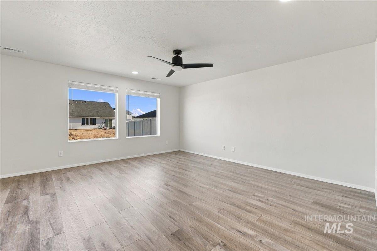 7404 E Marble Springs Dr, Nampa, Idaho 83687, 4 Bedrooms, 2.5 Bathrooms, Residential For Sale, Price $469,900, 99003947
