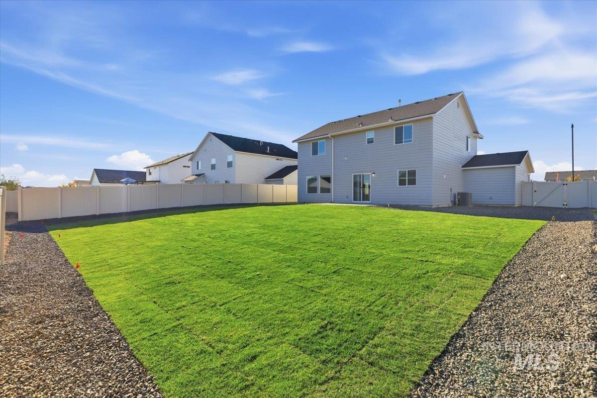7404 E Marble Springs Dr, Nampa, Idaho 83687, 4 Bedrooms, 2.5 Bathrooms, Residential For Sale, Price $469,900, 99003947