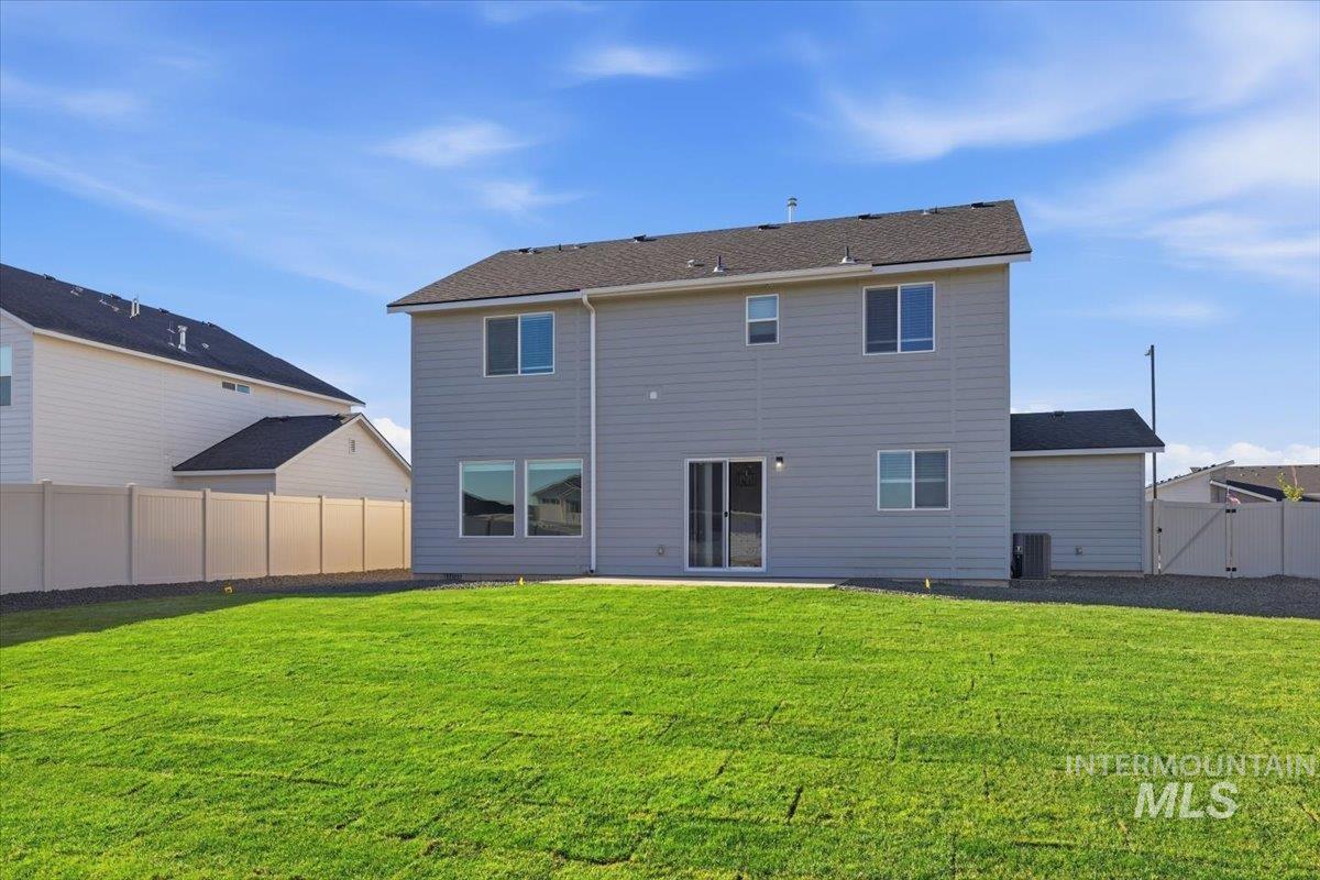 7404 E Marble Springs Dr, Nampa, Idaho 83687, 4 Bedrooms, 2.5 Bathrooms, Residential For Sale, Price $469,900, 99003947