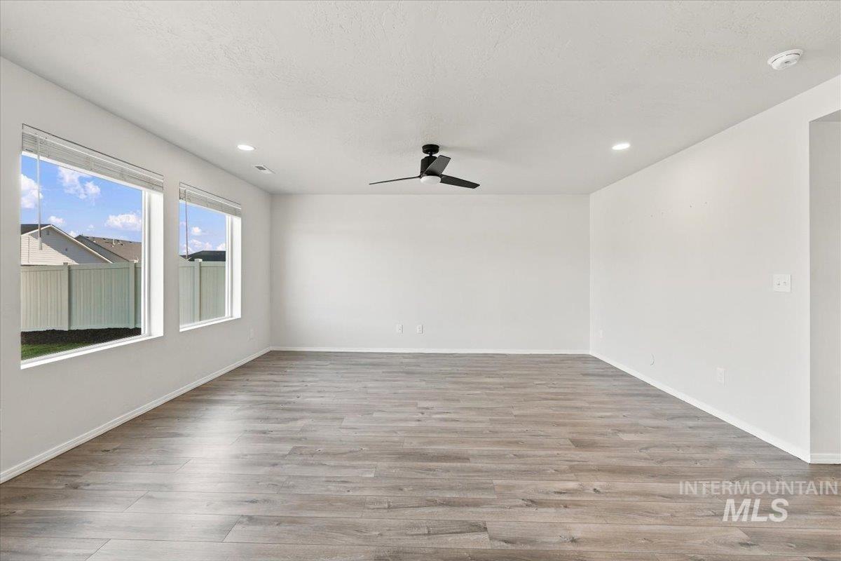 7404 E Marble Springs Dr, Nampa, Idaho 83687, 4 Bedrooms, 2.5 Bathrooms, Residential For Sale, Price $469,900, 99003947