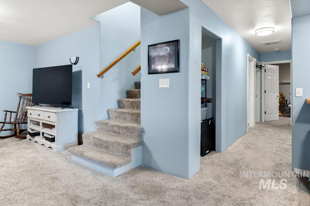 2536 18th St., Clarkston, Washington 99403, 5 Bedrooms, 3 Bathrooms, Residential For Sale, Price $440,000, 99003948
