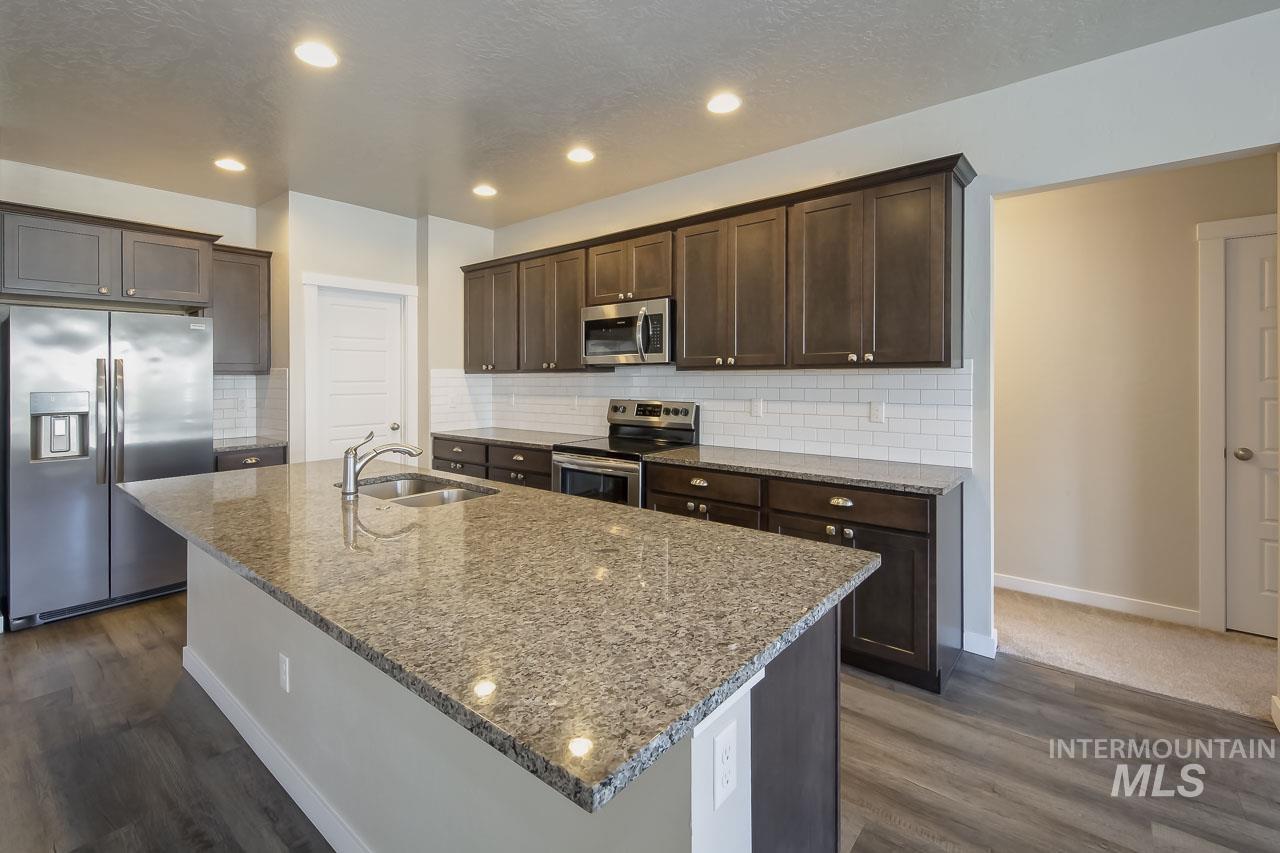 1817 W Henry's Fork Drive, Meridian, Idaho 83642, 4 Bedrooms, 2 Bathrooms, Residential For Sale, Price $572,900, 99003951