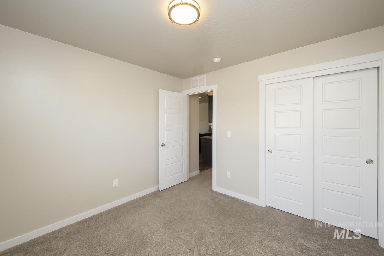 1817 W Henry's Fork Drive, Meridian, Idaho 83642, 4 Bedrooms, 2 Bathrooms, Residential For Sale, Price $572,900, 99003951