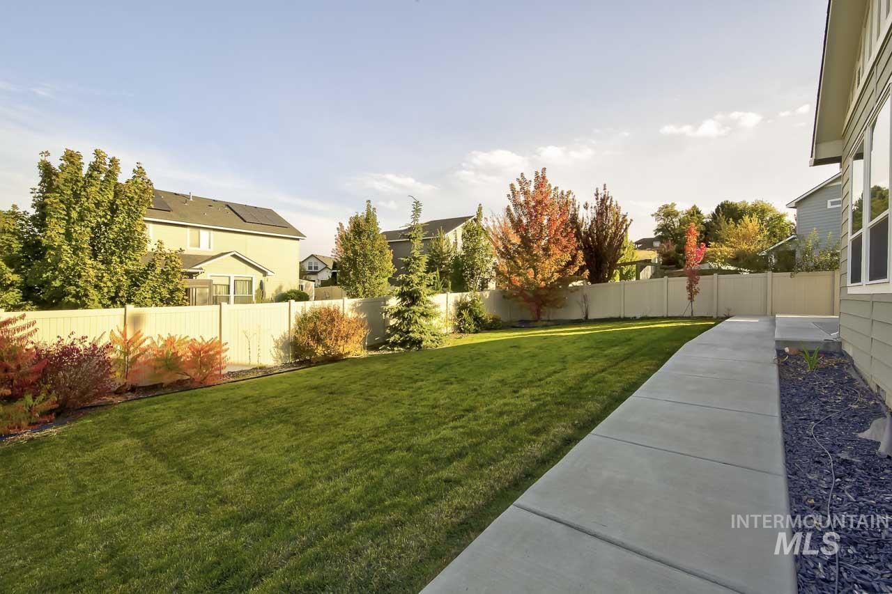 1817 W Henry's Fork Drive, Meridian, Idaho 83642, 4 Bedrooms, 2 Bathrooms, Residential For Sale, Price $572,900, 99003951