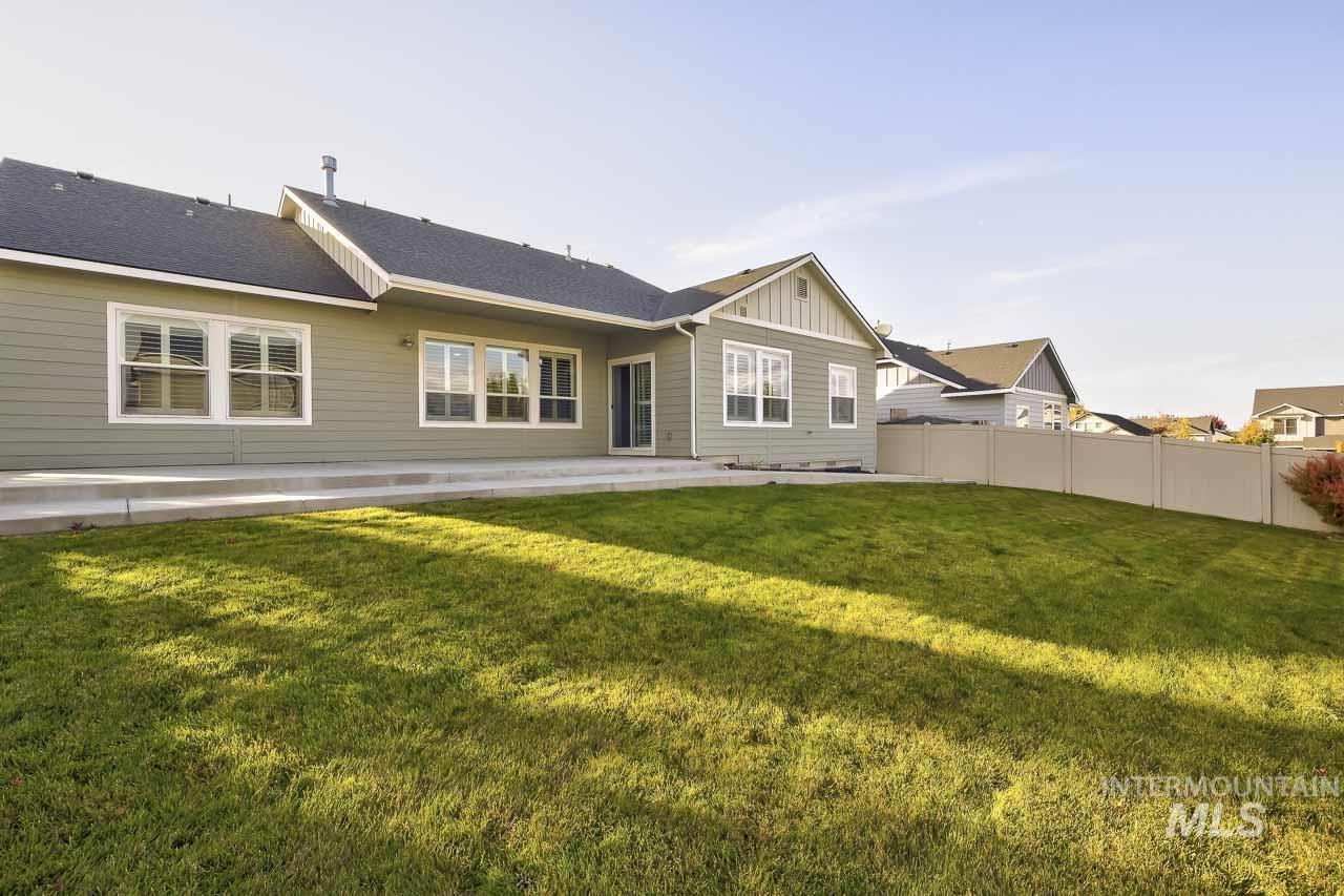 1817 W Henry's Fork Drive, Meridian, Idaho 83642, 4 Bedrooms, 2 Bathrooms, Residential For Sale, Price $572,900, 99003951