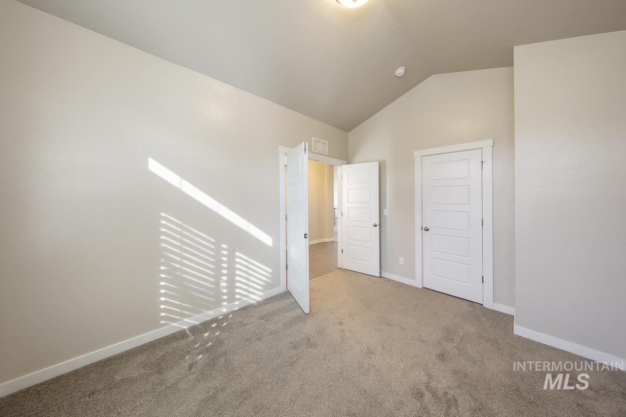 1817 W Henry's Fork Drive, Meridian, Idaho 83642, 4 Bedrooms, 2 Bathrooms, Residential For Sale, Price $572,900, 99003951