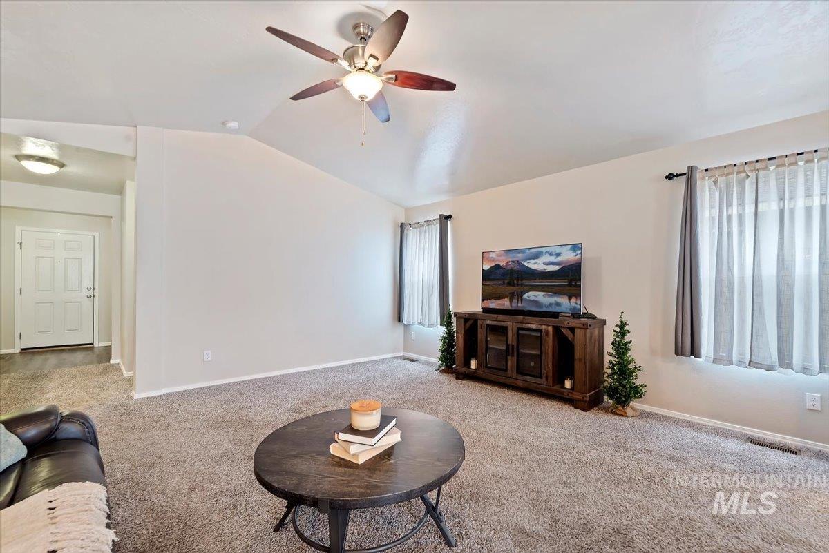 4714 Ida Red Ave, Caldwell, Idaho 83607, 3 Bedrooms, 2 Bathrooms, Residential For Sale, Price $370,000, 99003953