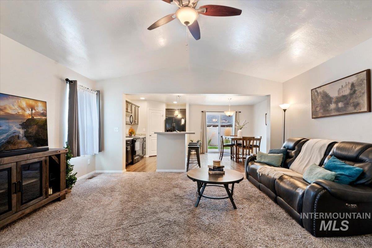 4714 Ida Red Ave, Caldwell, Idaho 83607, 3 Bedrooms, 2 Bathrooms, Residential For Sale, Price $370,000, 99003953