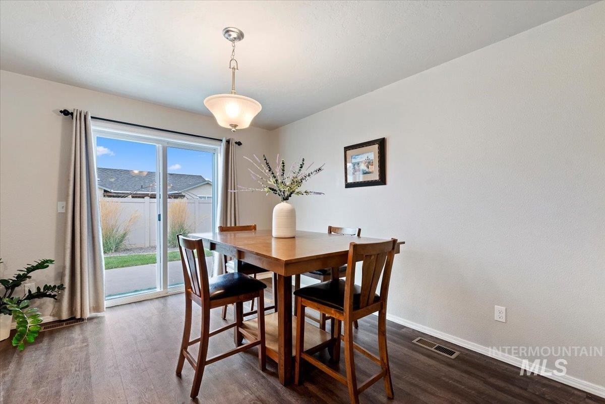 4714 Ida Red Ave, Caldwell, Idaho 83607, 3 Bedrooms, 2 Bathrooms, Residential For Sale, Price $370,000, 99003953