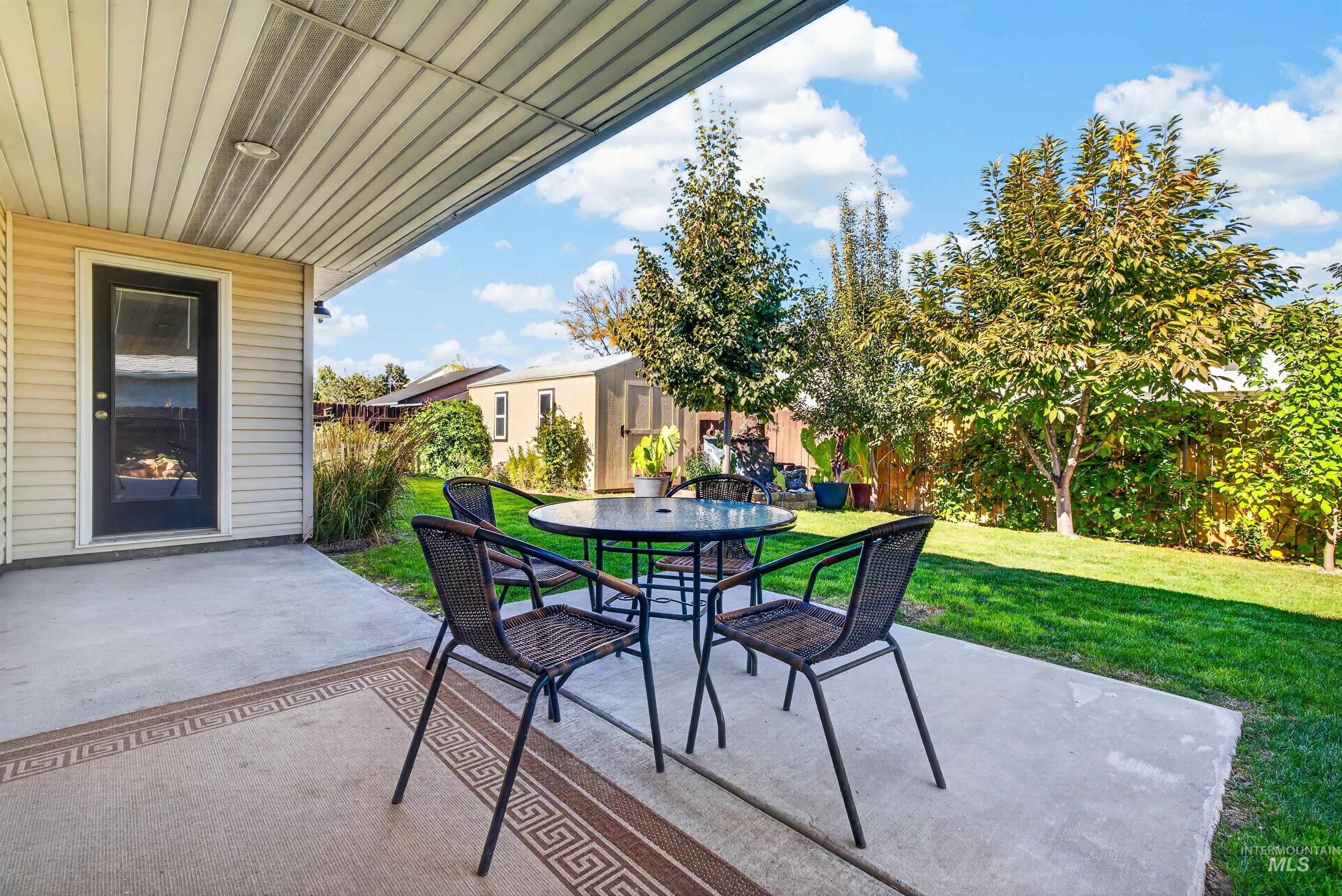 7718 Cedarbrook dr, Nampa, Idaho 83687, 3 Bedrooms, 2 Bathrooms, Residential For Sale, Price $410,000, 99003955