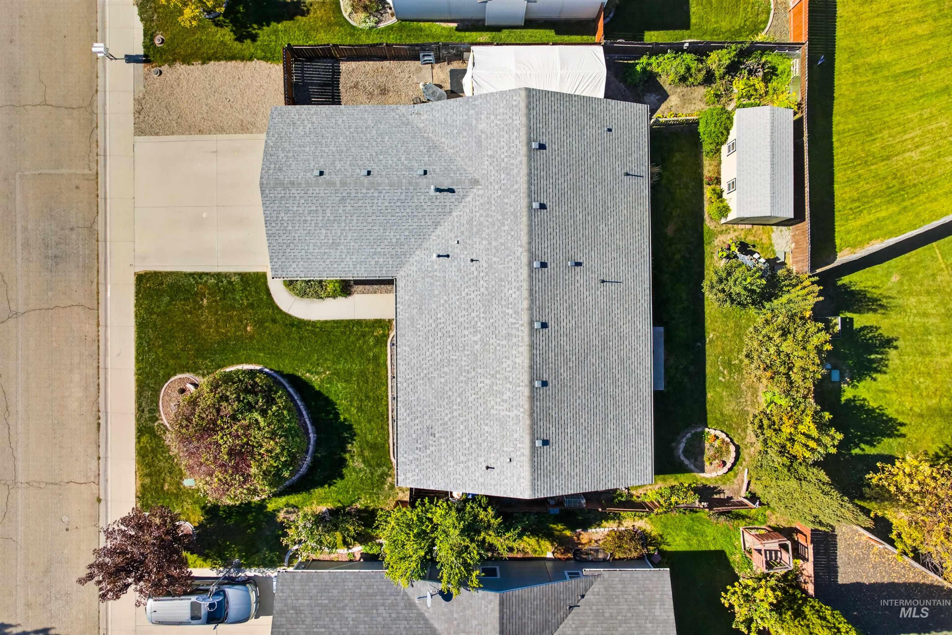 7718 Cedarbrook dr, Nampa, Idaho 83687, 3 Bedrooms, 2 Bathrooms, Residential For Sale, Price $410,000, 99003955