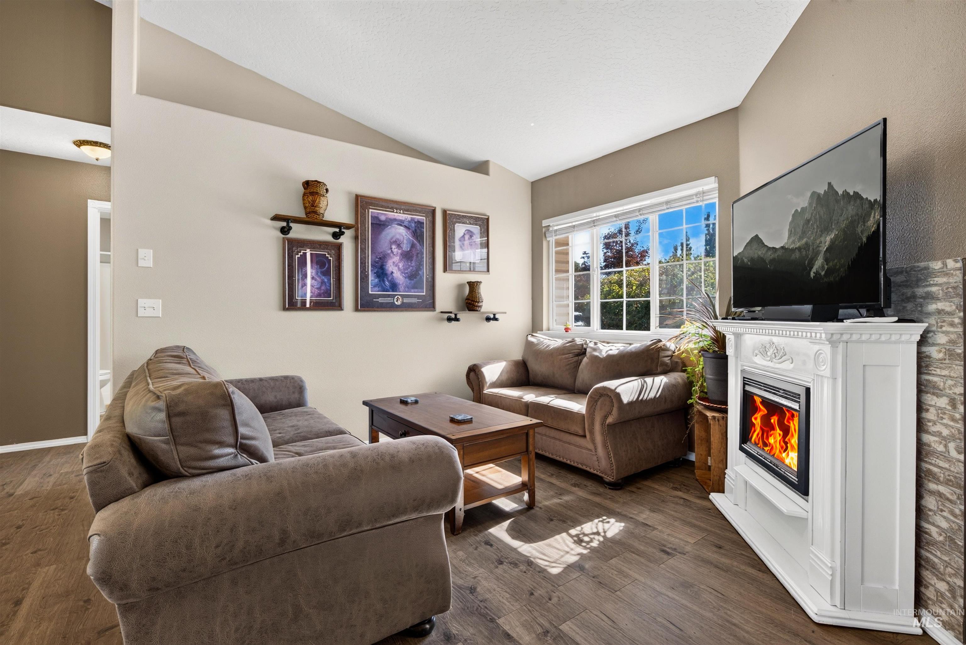 7718 Cedarbrook dr, Nampa, Idaho 83687, 3 Bedrooms, 2 Bathrooms, Residential For Sale, Price $410,000, 99003955