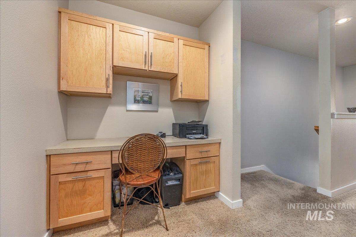 328 E Water Pocket Ln., Garden City, Idaho 83714, 2 Bedrooms, 2.5 Bathrooms, Residential For Sale, Price $640,000, 99003957