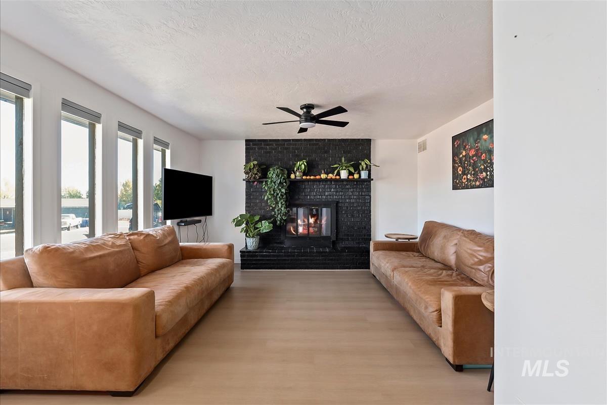 11503 W Santa Barbara Dr, Boise, Idaho 83709, 3 Bedrooms, 2 Bathrooms, Residential For Sale, Price $515,000, 99003962