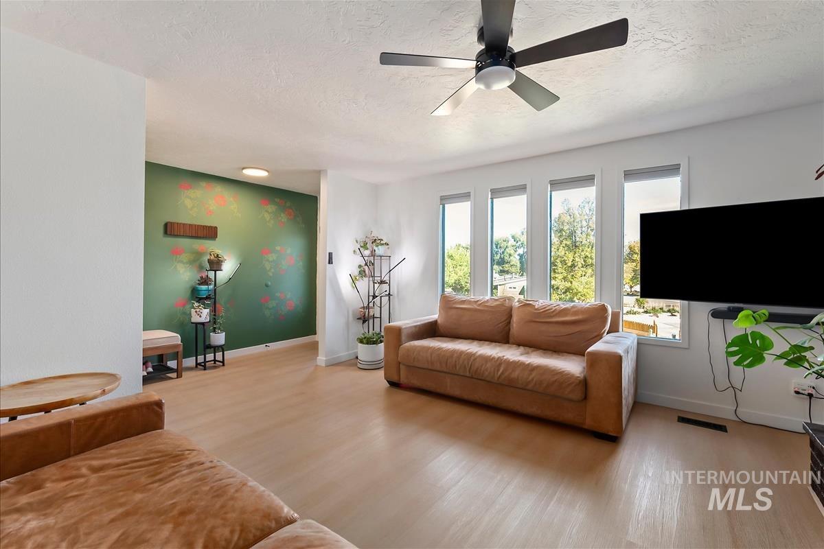 11503 W Santa Barbara Dr, Boise, Idaho 83709, 3 Bedrooms, 2 Bathrooms, Residential For Sale, Price $515,000, 99003962