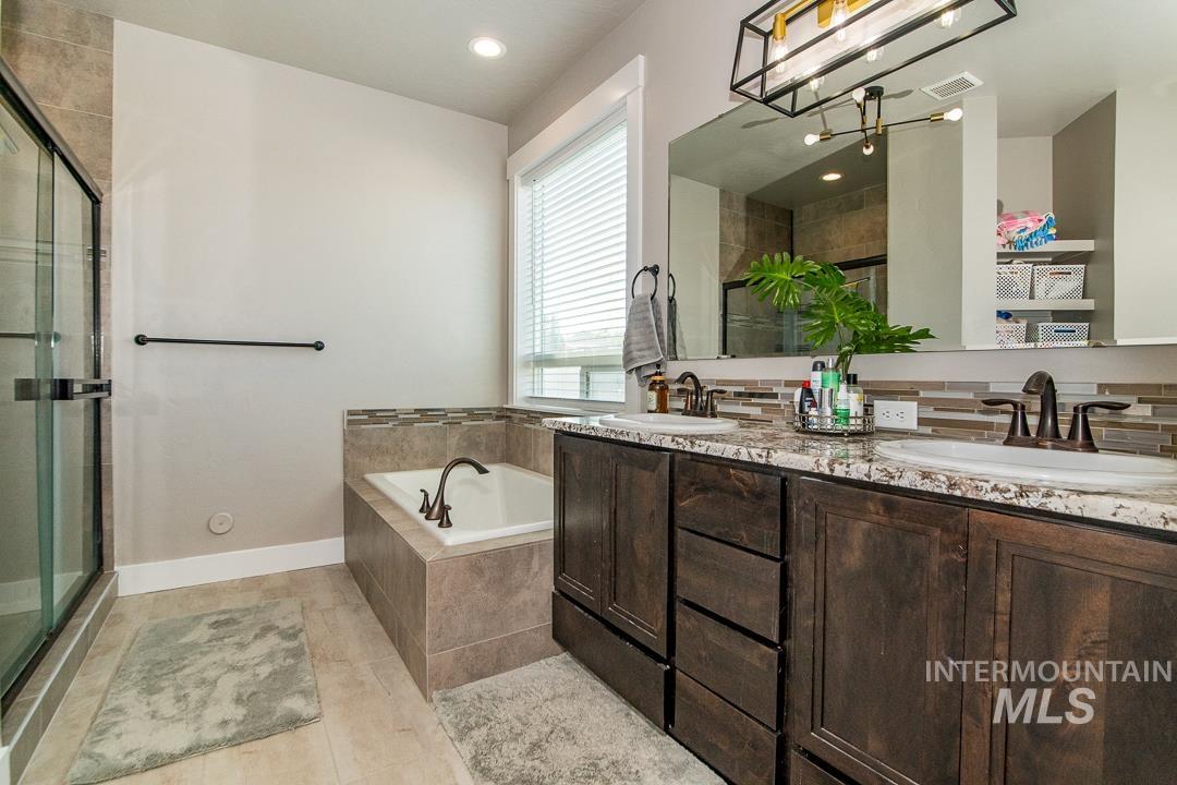 18103 N Timberlake Pl, Nampa, Idaho 83687, 3 Bedrooms, 2.5 Bathrooms, Residential For Sale, Price $569,000, 99003963