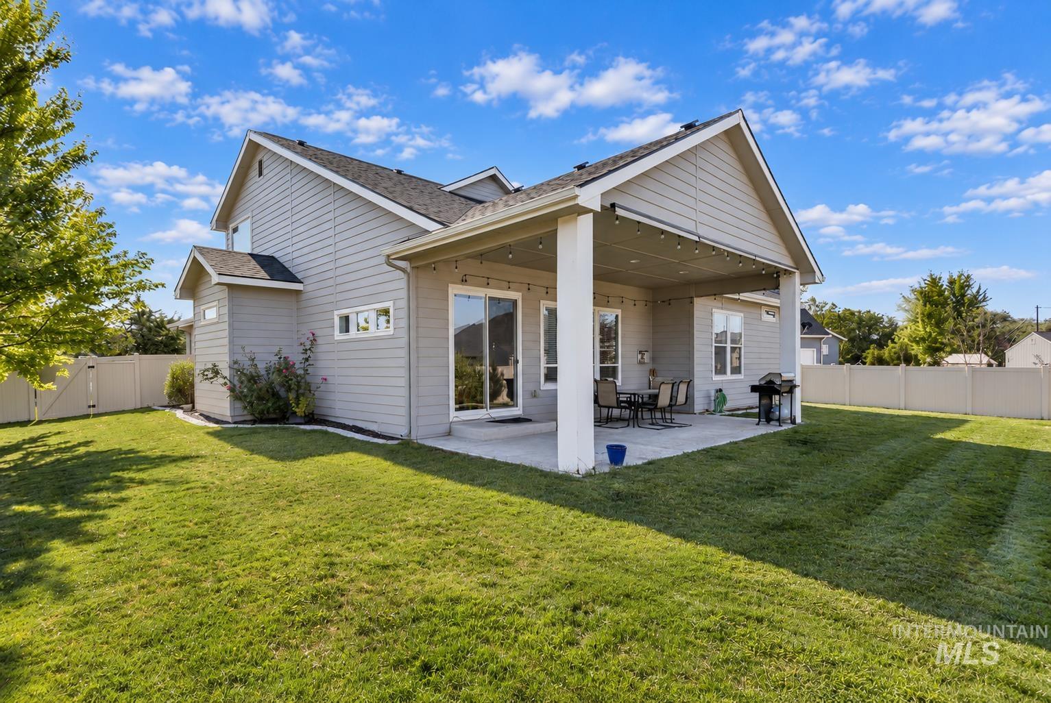 18103 N Timberlake Pl, Nampa, Idaho 83687, 3 Bedrooms, 2.5 Bathrooms, Residential For Sale, Price $569,000, 99003963