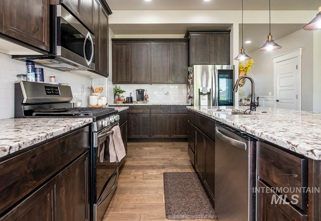 18103 N Timberlake Pl, Nampa, Idaho 83687, 3 Bedrooms, 2.5 Bathrooms, Residential For Sale, Price $569,000, 99003963