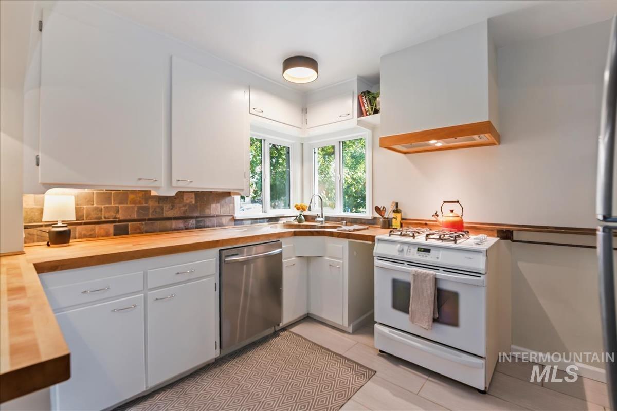 4711 W Glenn St, Boise, Idaho 83705, 4 Bedrooms, 2 Bathrooms, Residential For Sale, Price $550,000, 99003966