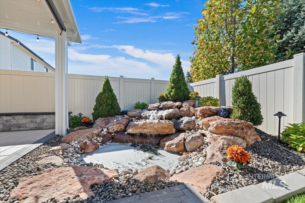 2875 N Kenneth Ave, Kuna, Idaho 83634, 4 Bedrooms, 2 Bathrooms, Residential For Sale, Price $673,900,MLS 99003973