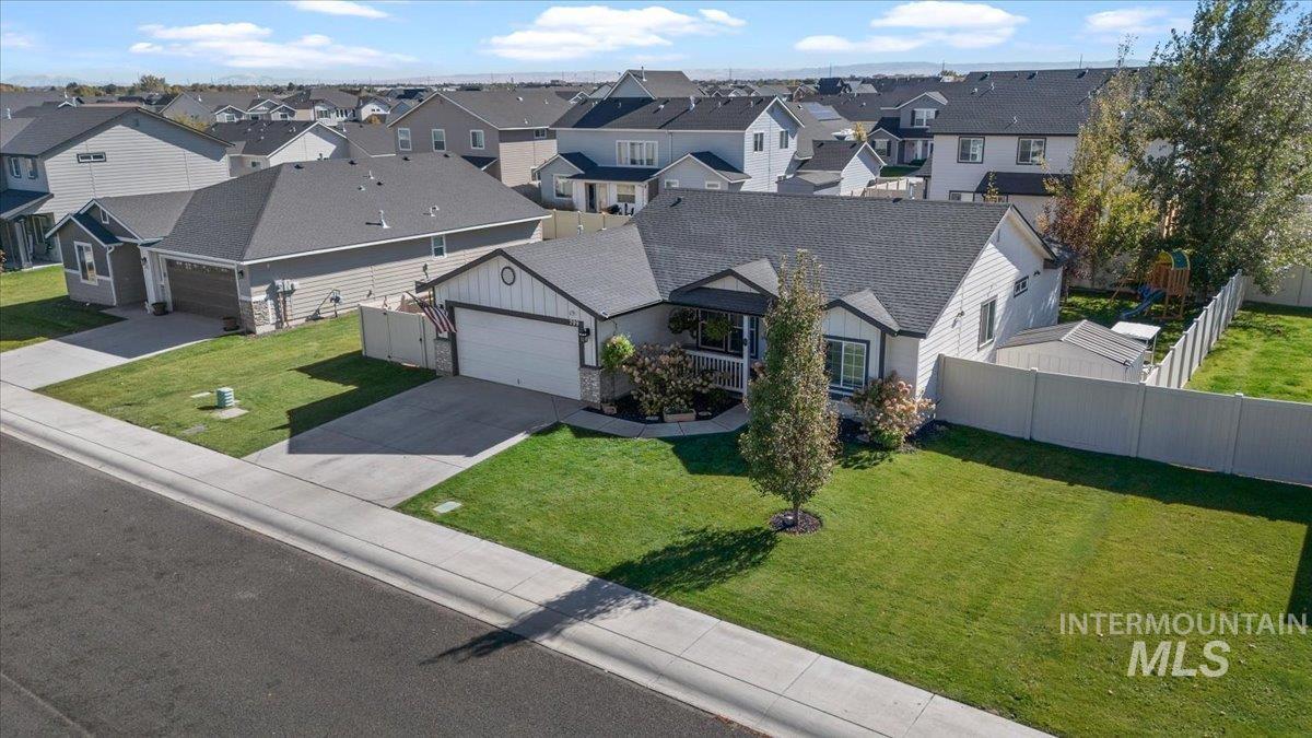 799 Pronghorn Dr., Twin Falls, Idaho 83301, 4 Bedrooms, 2 Bathrooms, Residential For Sale, Price $389,900, 99003975