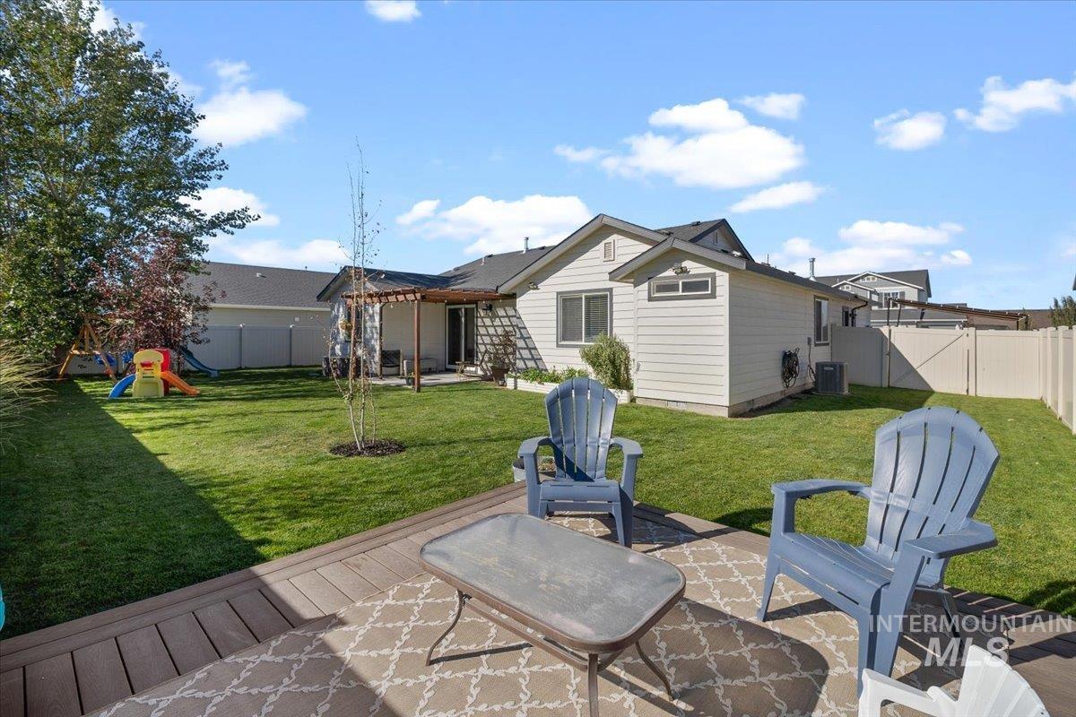 799 Pronghorn Dr., Twin Falls, Idaho 83301, 4 Bedrooms, 2 Bathrooms, Residential For Sale, Price $389,900, 99003975