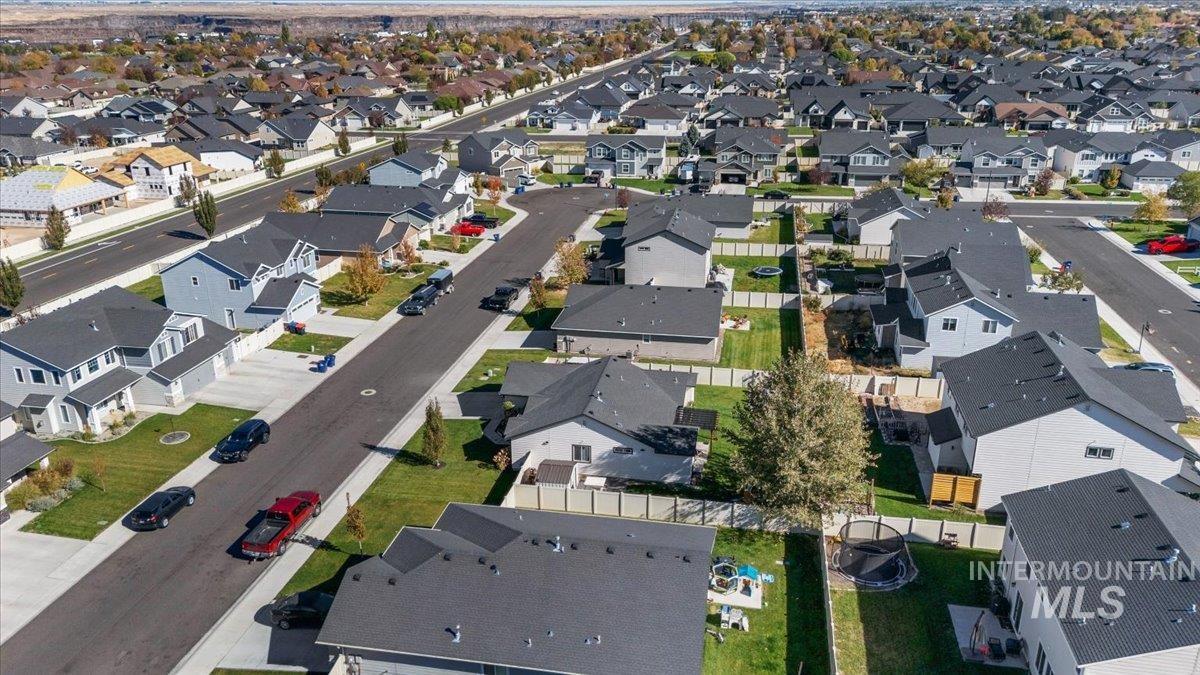 799 Pronghorn Dr., Twin Falls, Idaho 83301, 4 Bedrooms, 2 Bathrooms, Residential For Sale, Price $389,900, 99003975