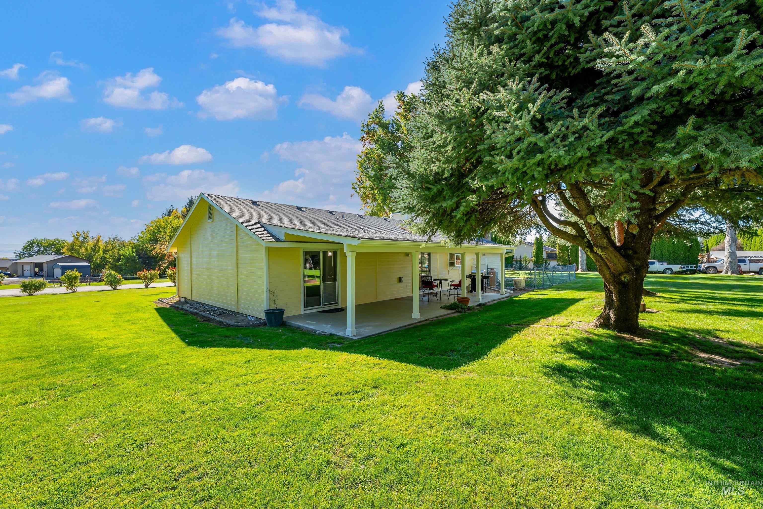 24478 Sweetwater Rd., Wilder, Idaho 83676, 3 Bedrooms, 2 Bathrooms, Residential For Sale, Price $575,000,MLS 99003982