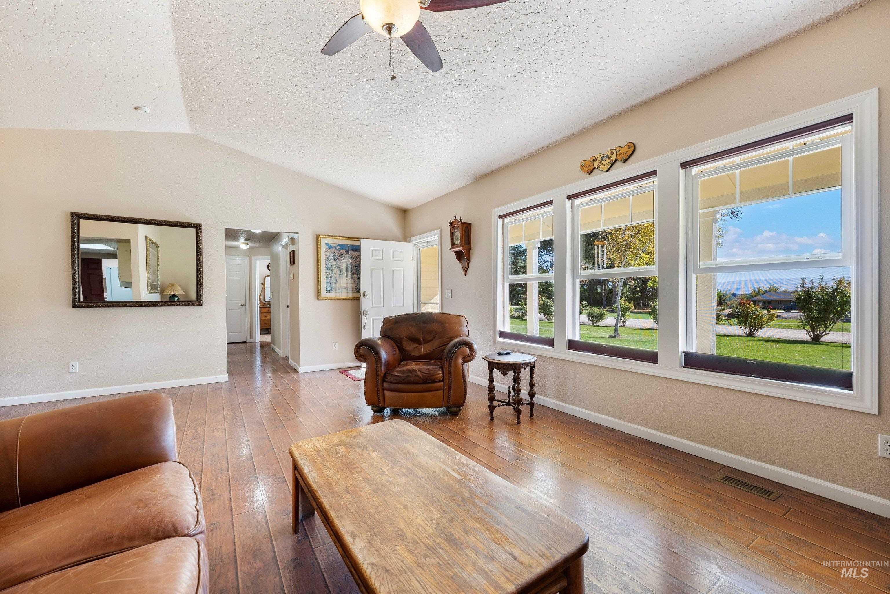 24478 Sweetwater Rd., Wilder, Idaho 83676, 3 Bedrooms, 2 Bathrooms, Residential For Sale, Price $575,000,MLS 99003982