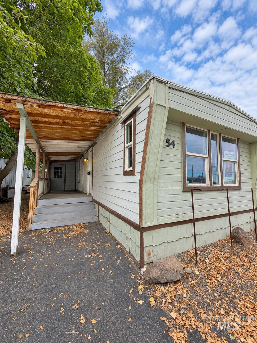 571 Caldwell Blvd, Nampa, Idaho 83651, 2 Bedrooms, 1 Bathroom, Residential For Sale, Price $69,999, 99003984