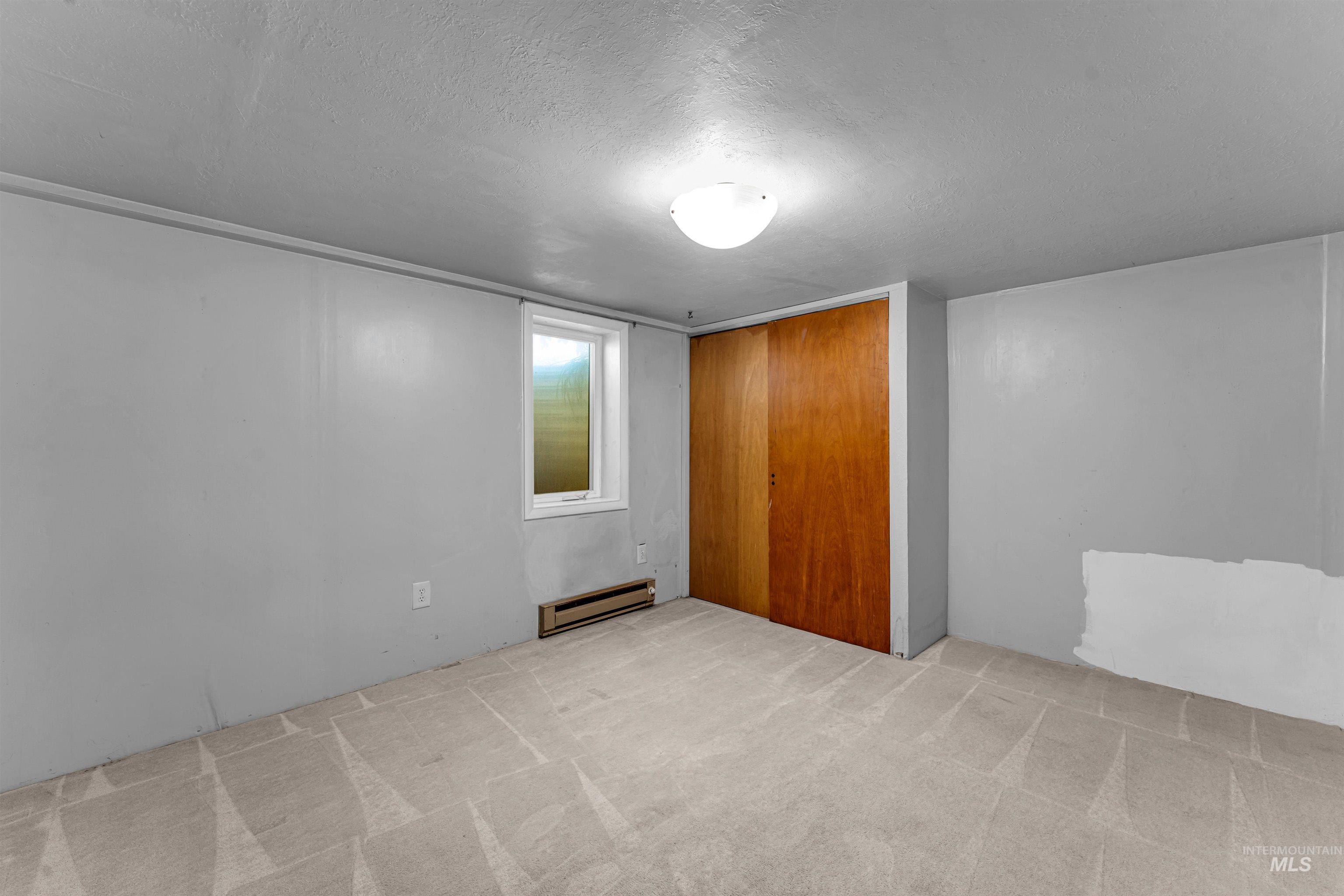 651 Calico, Hansen, Idaho 83334, 4 Bedrooms, 2 Bathrooms, Residential For Sale, Price $295,000, 99003985