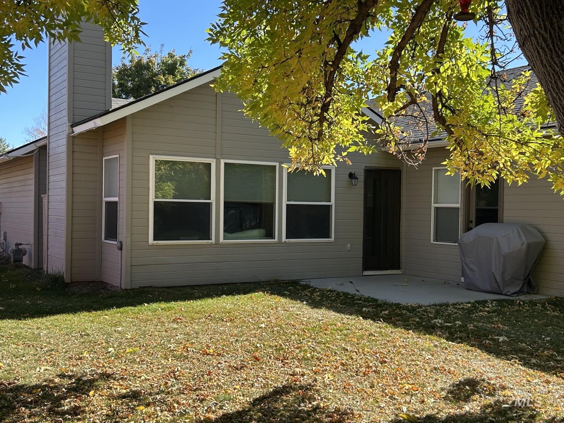 563 S Canvasback, Meridian, Idaho 83642, 3 Bedrooms, 2 Bathrooms, Residential For Sale, Price $459,990, 99003987