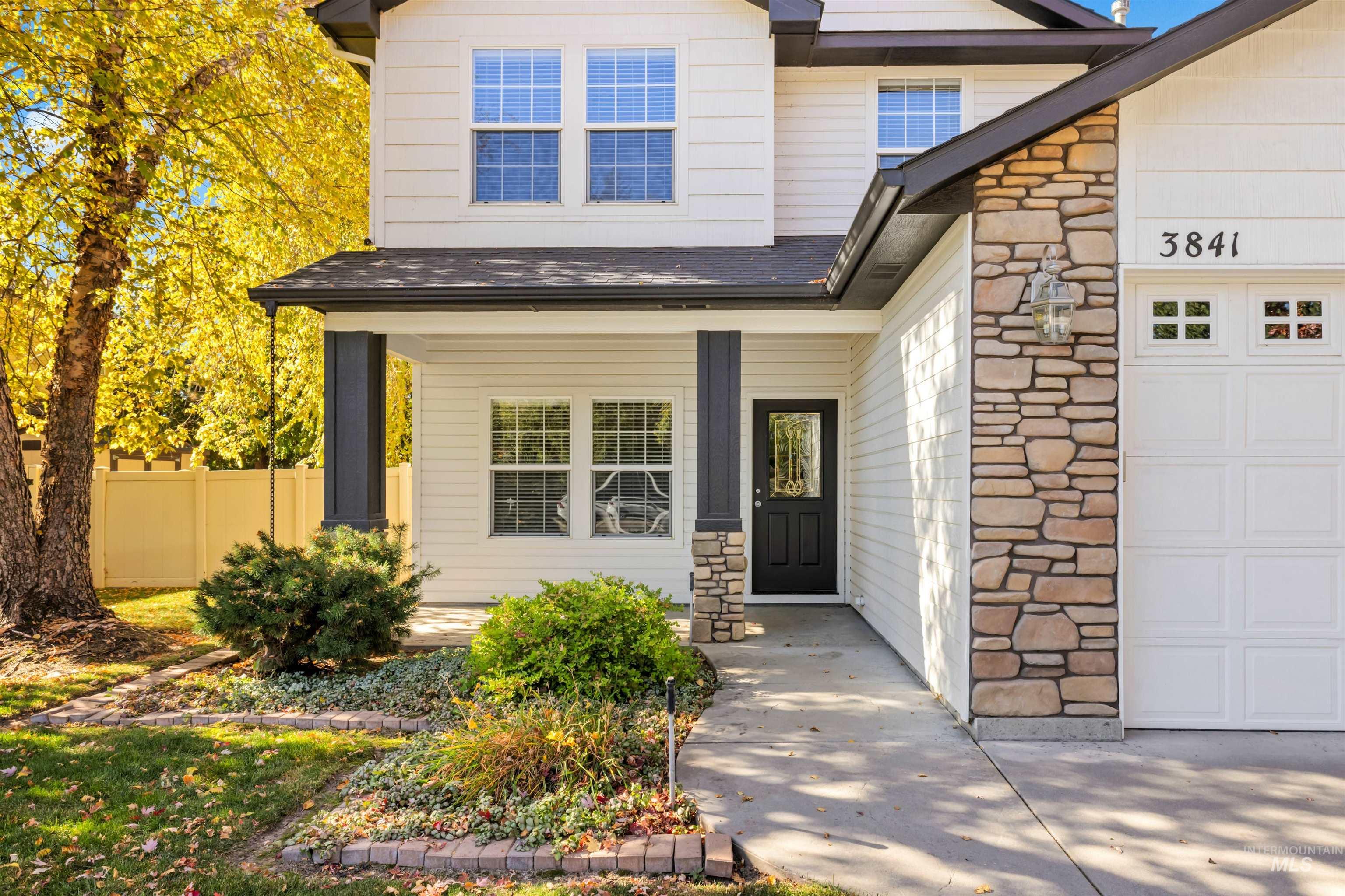 3841 N Price Way, Meridian, Idaho 83642, 4 Bedrooms, 2.5 Bathrooms, Residential For Sale, Price $499,900, 99003990