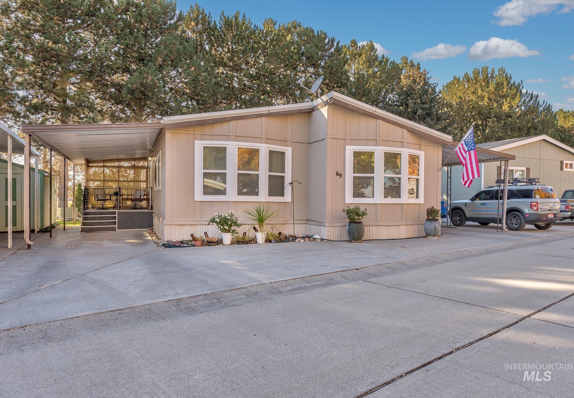 2701 N Alder Dr #69, Fruitland, Idaho 83619, 3 Bedrooms, 2 Bathrooms, Residential For Sale, Price $143,000,MLS 99003991