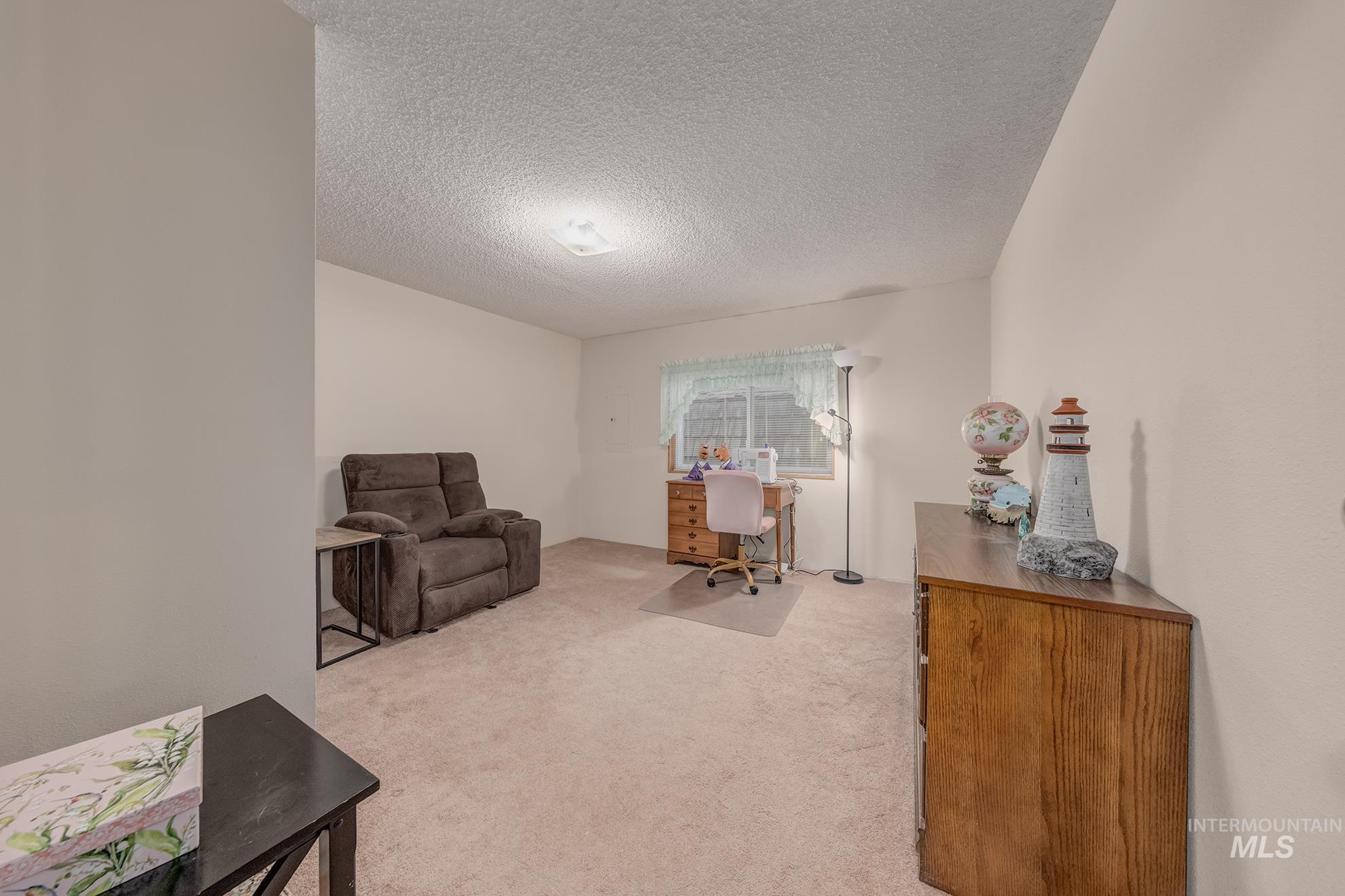 2701 N Alder Dr #69, Fruitland, Idaho 83619, 3 Bedrooms, 2 Bathrooms, Residential For Sale, Price $143,000,MLS 99003991