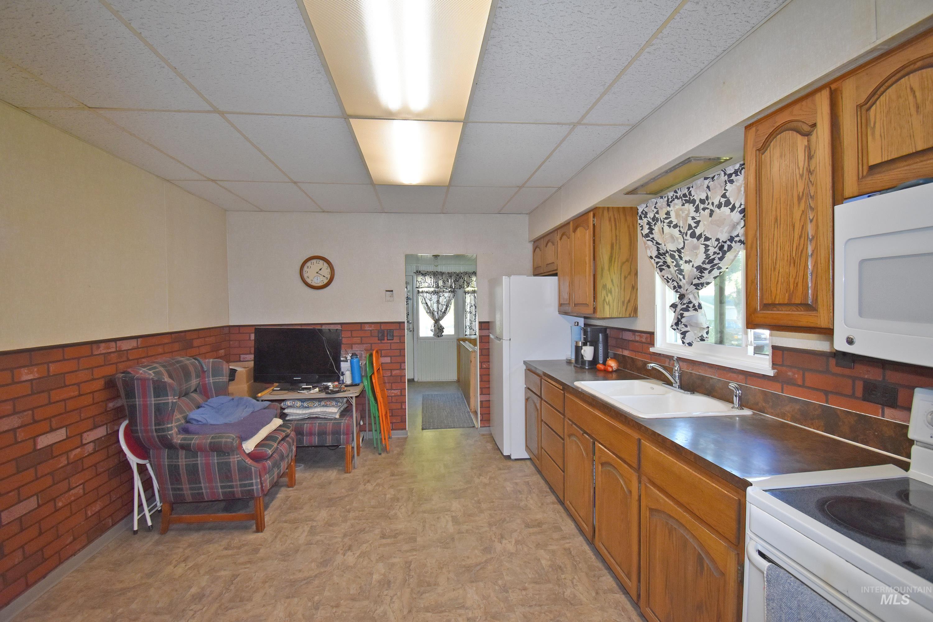 1374 Sycamore Street, Clarkston, Washington 99403, 2 Bedrooms, 1 Bathroom, Residential For Sale, Price $359,000, 99003992
