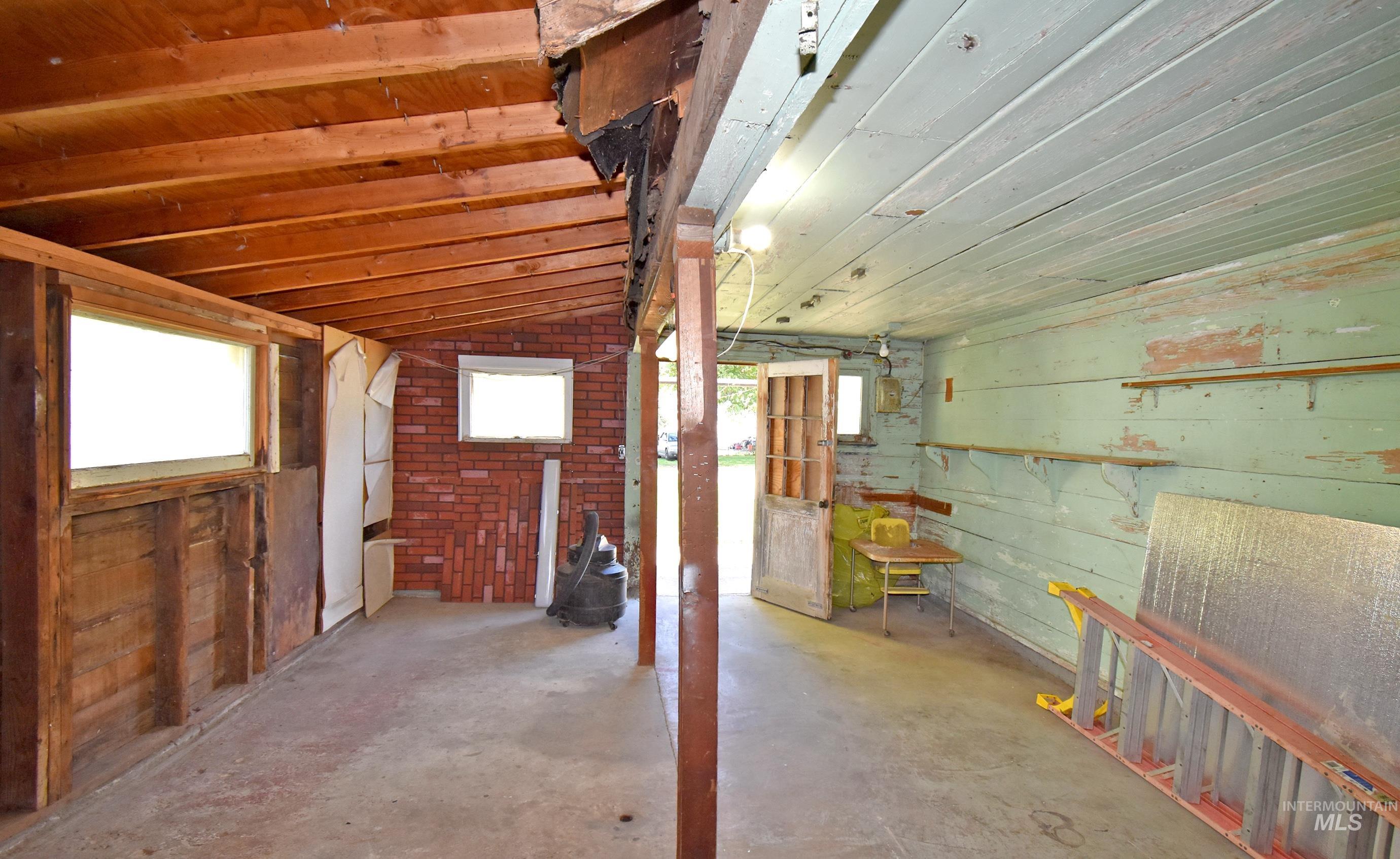 1374 Sycamore Street, Clarkston, Washington 99403, 2 Bedrooms, 1 Bathroom, Residential For Sale, Price $359,000,MLS 99003992