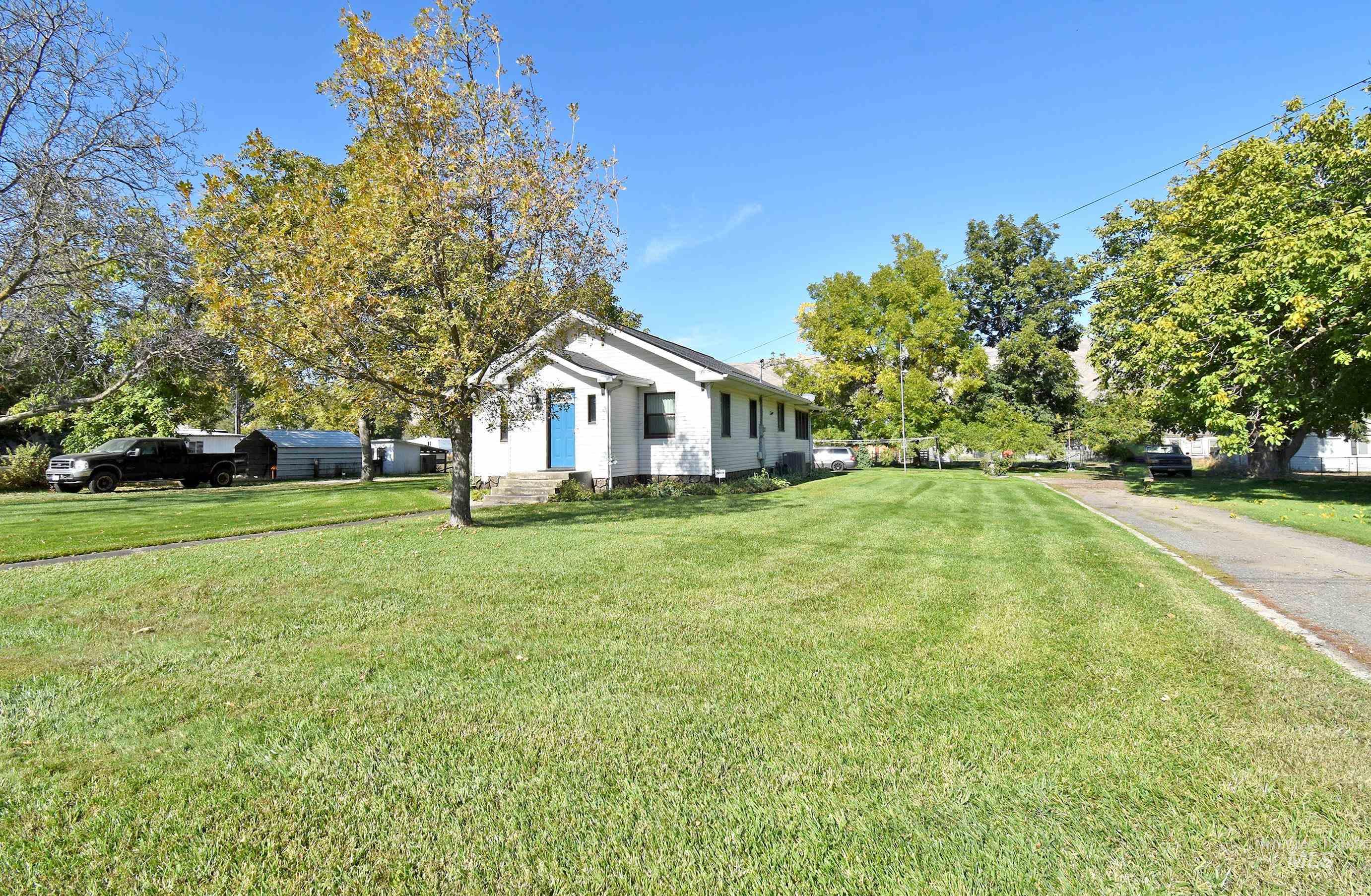 1374 Sycamore Street, Clarkston, Washington 99403, 2 Bedrooms, 1 Bathroom, Residential For Sale, Price $359,000, 99003992