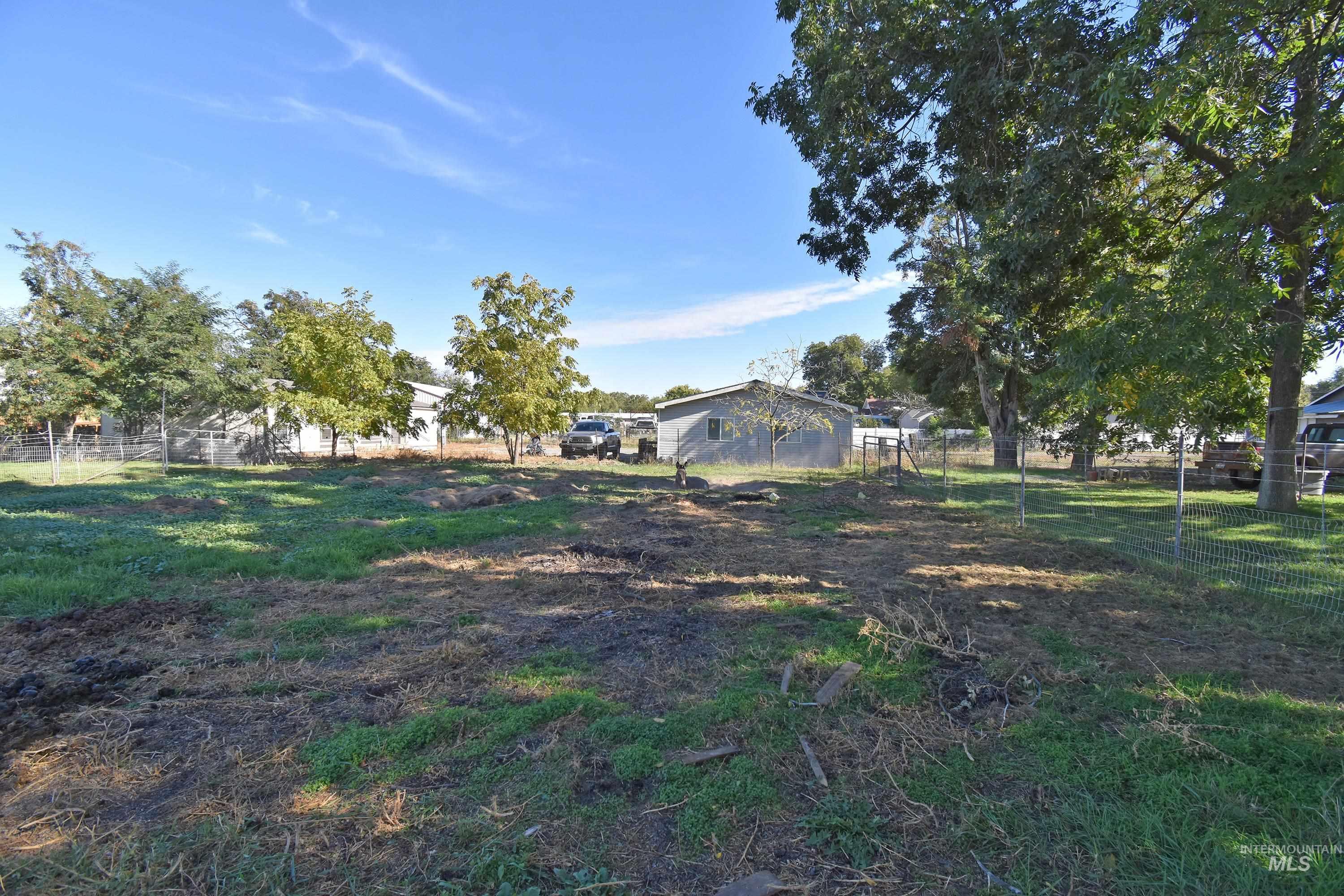1374 Sycamore Street, Clarkston, Washington 99403, 2 Bedrooms, 1 Bathroom, Residential For Sale, Price $359,000,MLS 99003992