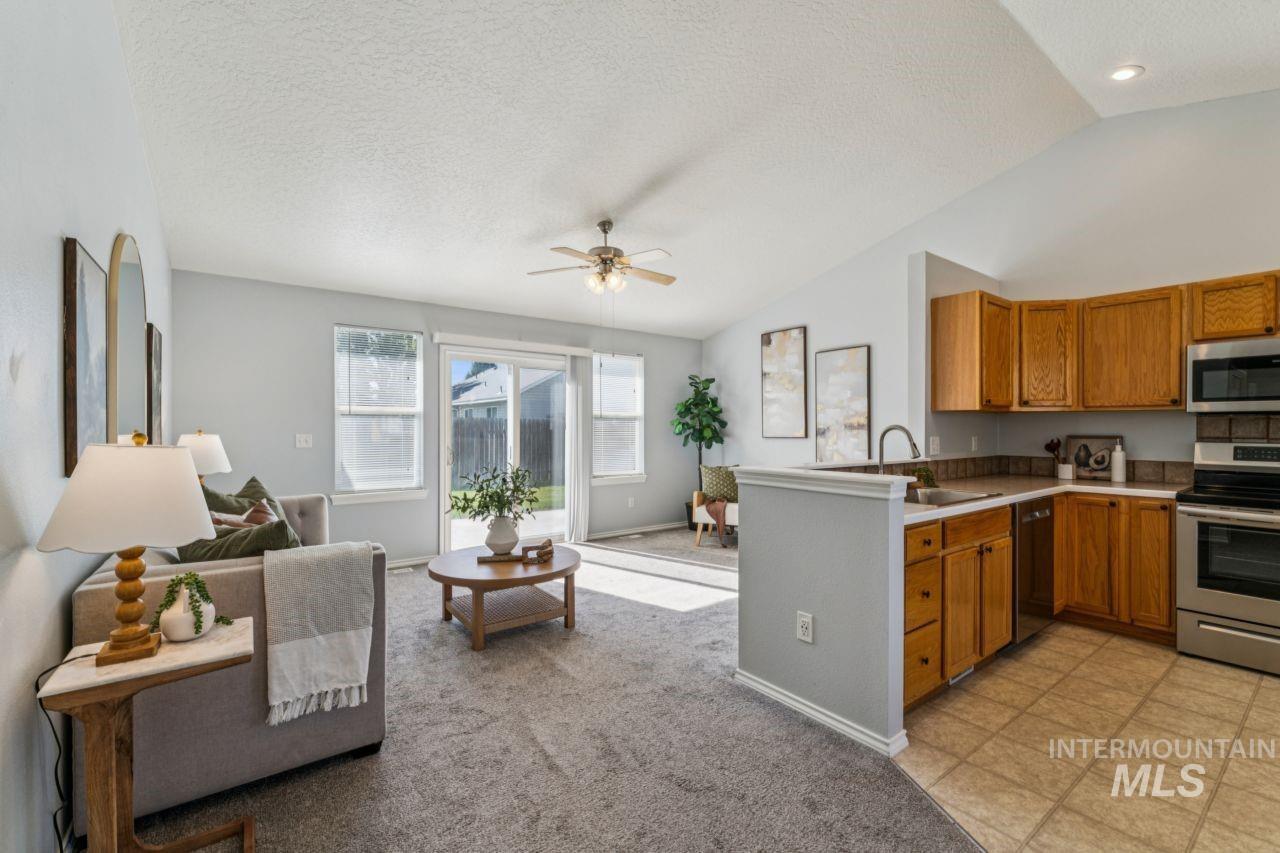 11695 W Huckleberry Dr, Nampa, Idaho 83651, 3 Bedrooms, 2 Bathrooms, Residential For Sale, Price $350,000,MLS 99003996