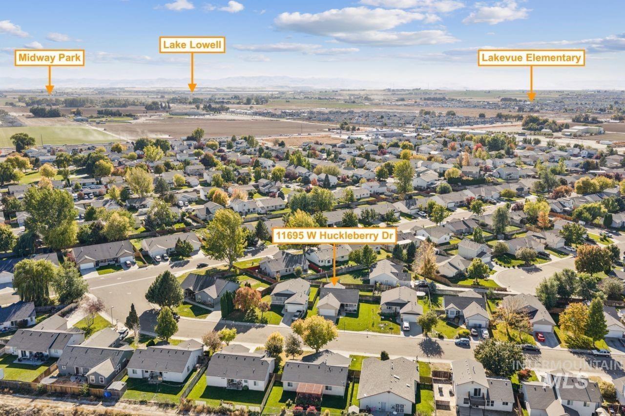 11695 W Huckleberry Dr, Nampa, Idaho 83651, 3 Bedrooms, 2 Bathrooms, Residential For Sale, Price $350,000,MLS 99003996