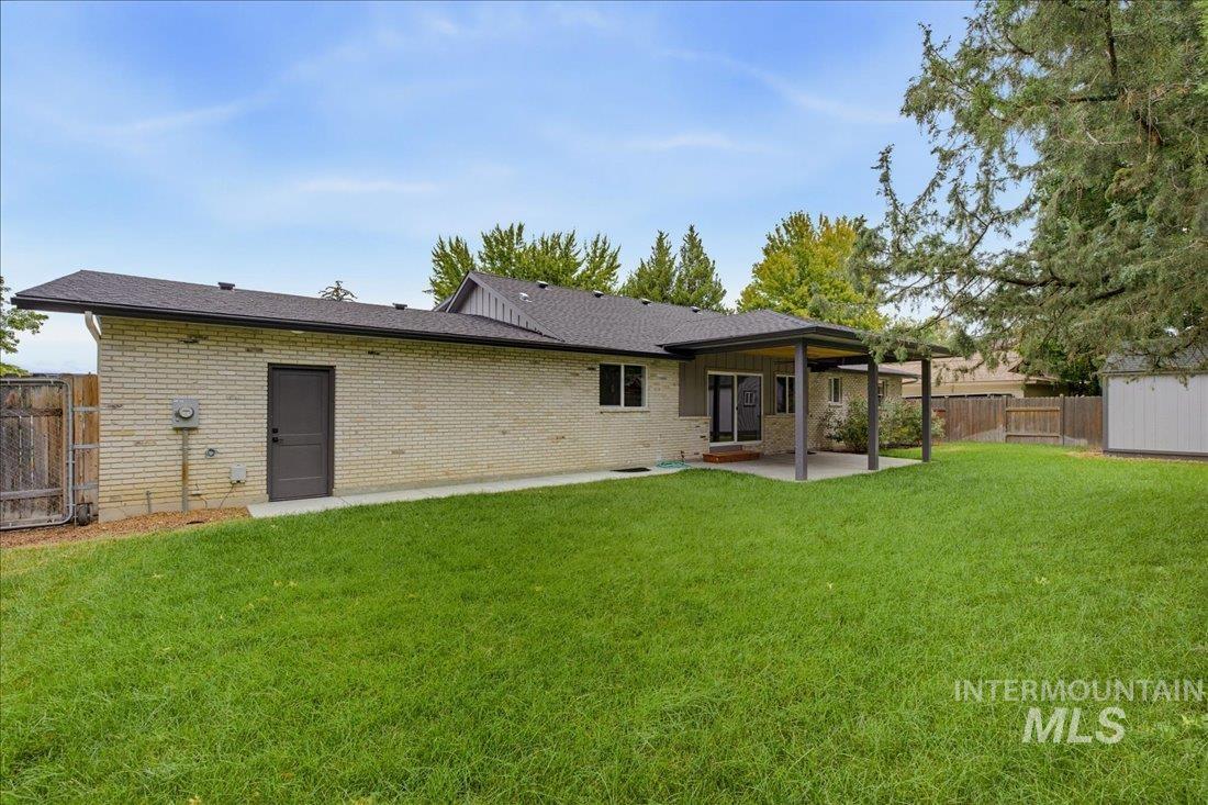 5231 N Sorrento Dr, Boise, Idaho 83704, 4 Bedrooms, 4.5 Bathrooms, Residential For Sale, Price $999,900,MLS 99003997